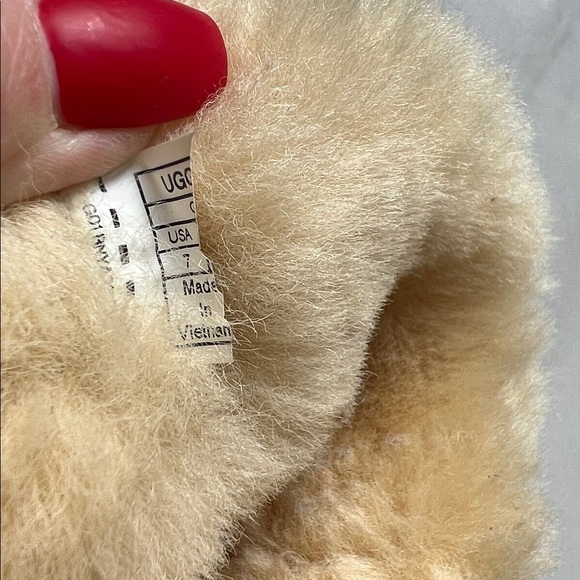 UGG Classic Tall II Sheepskin Boots in Chestnut Color Size 7 - Picture 10 of 10